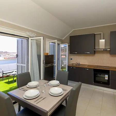 Penthouses With Parking And Terraces In Palazzo San Paolo By Ml White House Apartment Genua