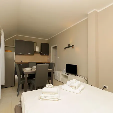 Penthouses With Parking In Palazzo San Paolo By Ml White House *