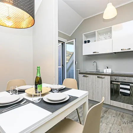 Penthouses With Parking In Palazzo San Paolo By Ml White House *