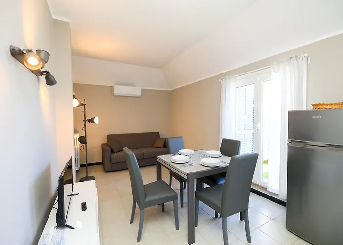 شقة Penthouses With Parking In Palazzo San Paolo By Ml White House *