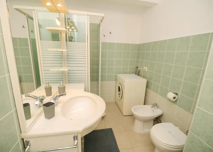 Penthouses With Parking In Palazzo San Paolo By Ml White House * جنوة