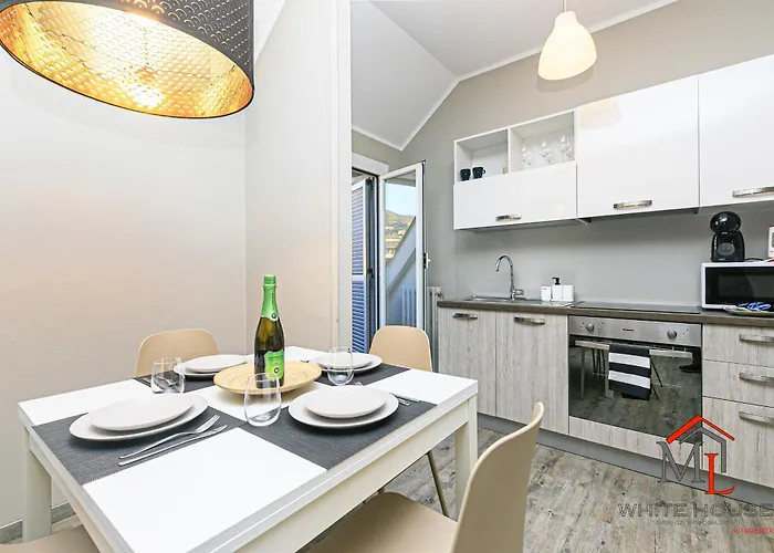 Penthouses With Parking In Palazzo San Paolo By Ml White House *