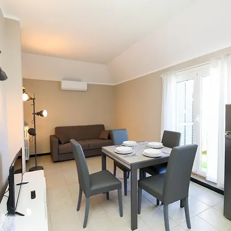 公寓 Penthouses With Parking In Palazzo San Paolo By Ml White House *