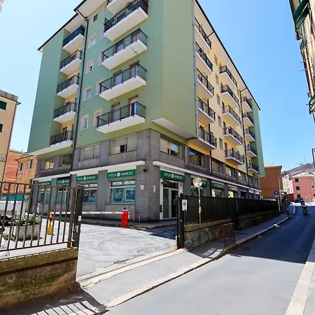 公寓 Penthouses With Parking In Palazzo San Paolo By Ml White House 热那亚